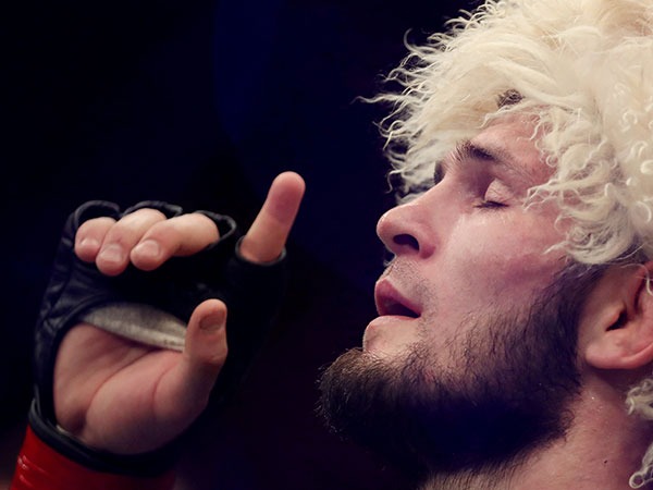 UFC Lightweight Champ Nurmagomedov defeats Gaethje defending title for the third time