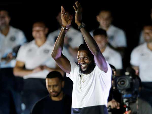 Adebayor travels to Togo amid Paraguay lockdown