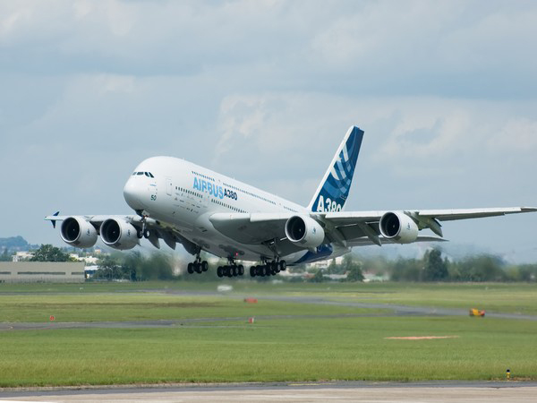 Airbus to develop zero-emission hydrogen planes