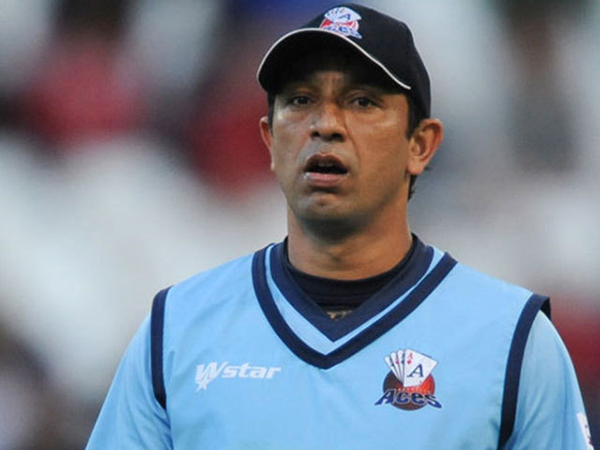 Azhar Mahmood feels coaching staff deserved chance to clarify position