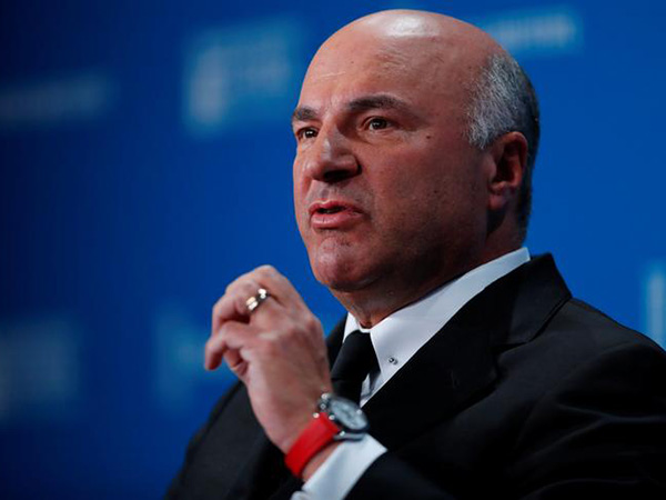 'Shark Tank's' Mr. Wonderful is bullish on dividend stocks and tech giants