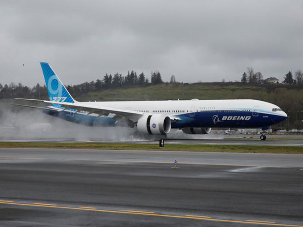 Boeing 777X completes first flight