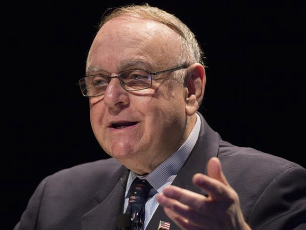 Exclusive: This billionaire says Elizabeth Warren is a 'superficial, nasty hater'