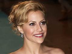 Brittany Murphy's sudden death at 32 still 'puzzles' pathologist, says doc: 'It was all very perplexing'