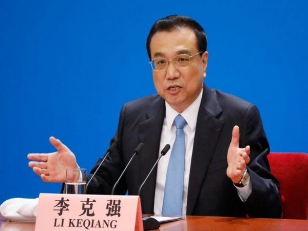 Chinese premier stresses efforts to safeguard people's health