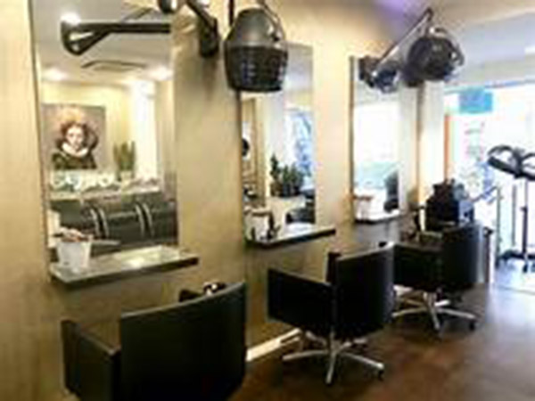 Dallas salon owner who reopened despite coronavirus restrictions gets 7 days in jail
