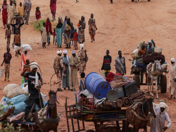 Sudan: 300,000 flee as RSF advance on key city and aid hub