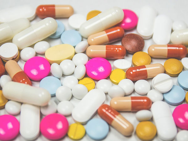 Minister guarantees enough supply of medicine in three years