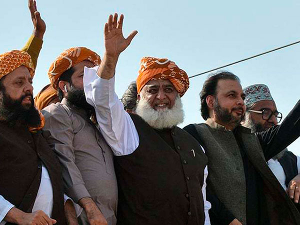 Azadi March to leave its imprint on political chessboard