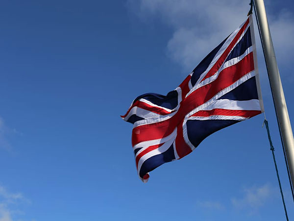 Britain to slash VAT in service industries