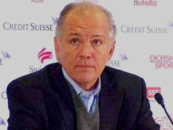 Former Argentina coach Sabella dies at 66