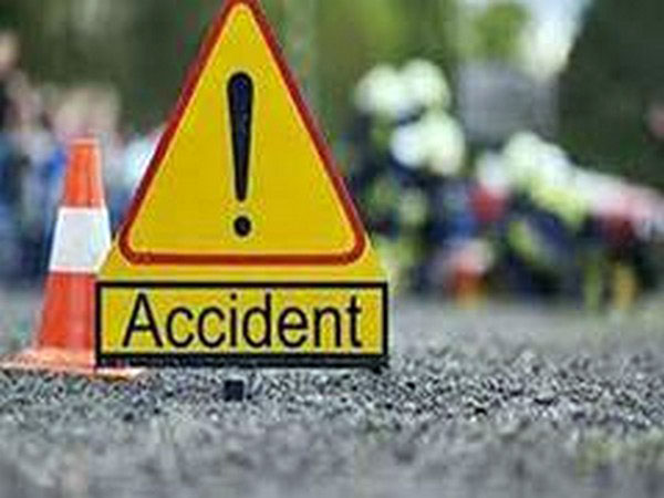 Man killed in Dhaka road accident