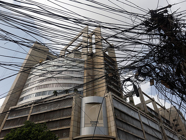 ECC agrees to cut taxes on telecom sector