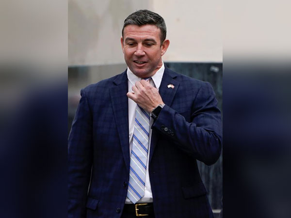 Ethics Committee urges Duncan Hunter to stop voting in House after guilty plea