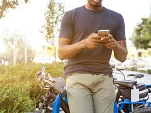 Mobile carriers boost marketing for children ahead of new school season