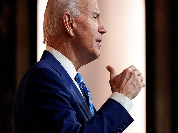 Biden says family will have 'small group' around Thanksgiving table, urges Americans to sacrifice gatherings