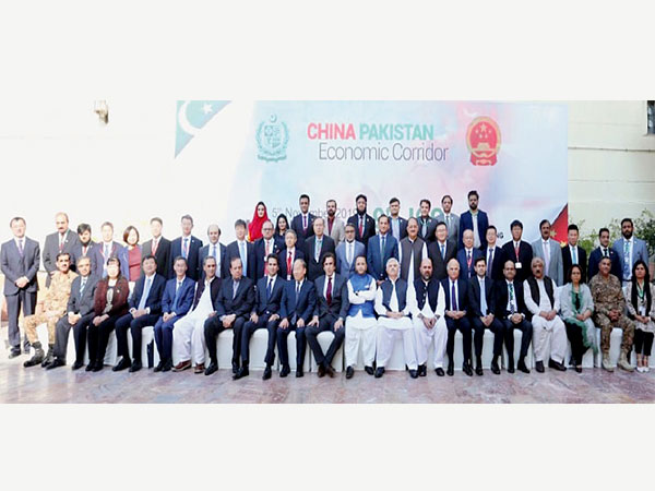 Pakistan seeks $9bn Chinese loan for ML-1, commits to border fencing