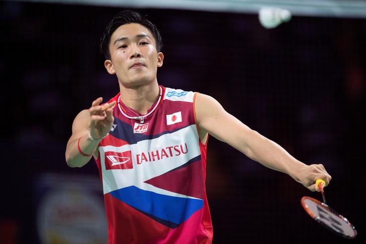 Injured badminton star Momota to return to Japan