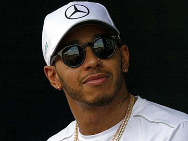 Hamilton allowed to race at Abu Dhabi F1 GP after quarantine