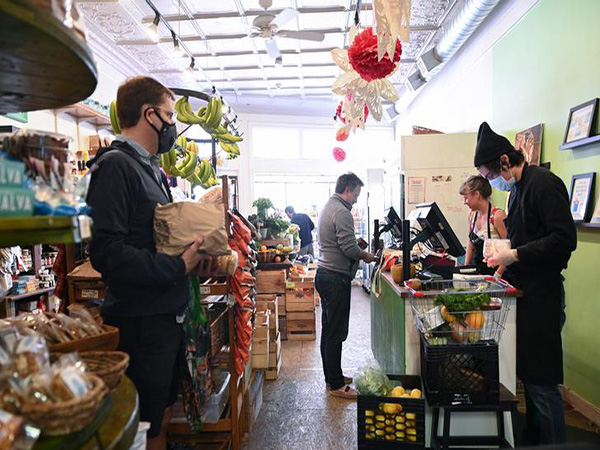 Former U.S. Fed Chair Bernanke sees no rapid rebound in U.S. economy