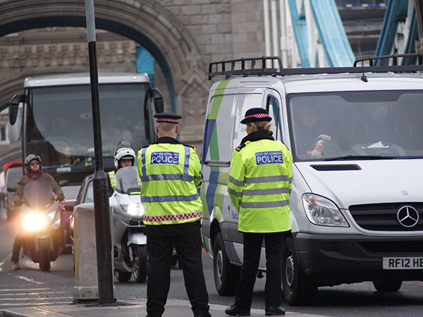 39 bodies found in a truck container in southeast England