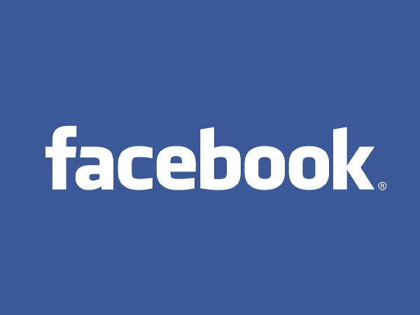 Facebook tests photo transfer tool as it faces pressure from regulators