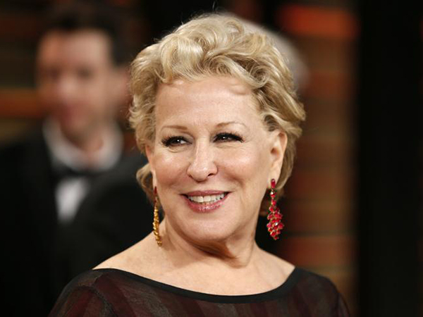 Bette Midler lobs profane attack at leading conservative who honored David Koch