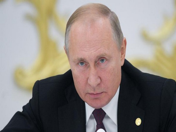 A handshake between leaders of Persian Gulf states can mean a lot - Putin
