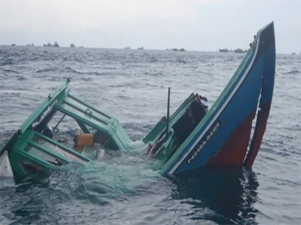 Two injured in speedboat collision