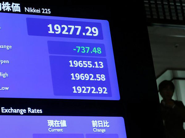 Tokyo stocks open higher on China's robust manufacturing data