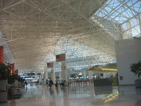 Maryland police, airport authorities stop child with coronavirus from boarding flight