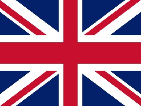 Britain commemorates WW II with military procession, flypast