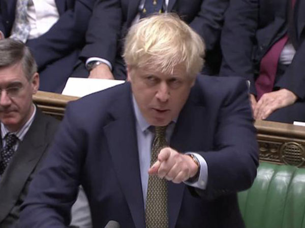 PM Johnson on Collision Course With UK Firms for Plans to Restrict Low-Skilled Migration - Report