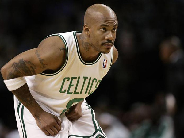 Stephon Marbury aiming to broker deal to get 10 million masks to New York