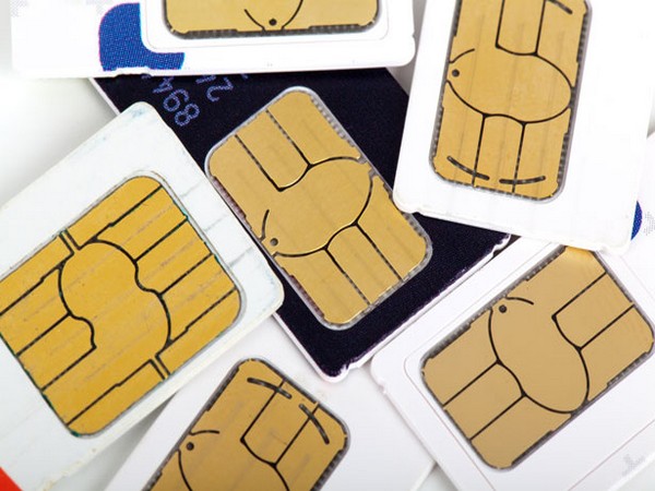 3 scammers arrested in Dubai for issuing hundreds of illegal SIM cards, financial fraud