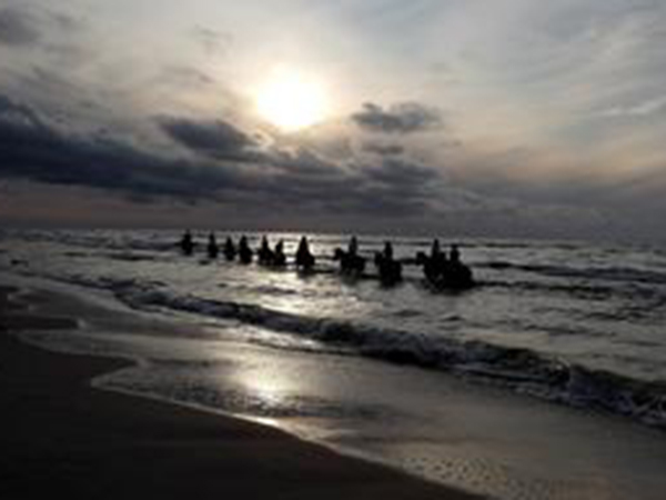 Dubai Police issue advisory for beachgoers during Eid holidays