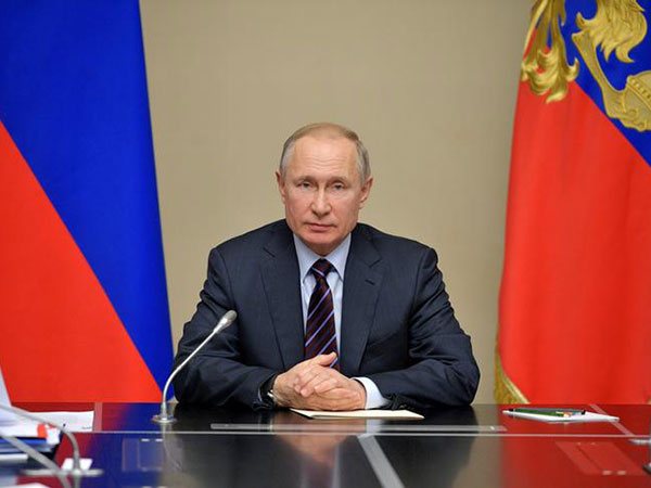 Russian military thwarts major threats by defeating terrorists in Syria: Putin