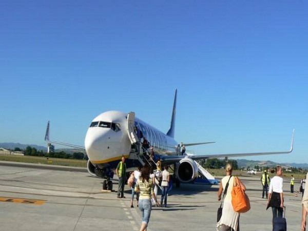 Foreign visitors up