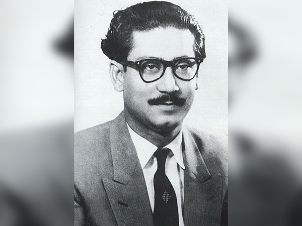 Foreign scholar predicts Bangabandhu to be 'superman of eternal time'