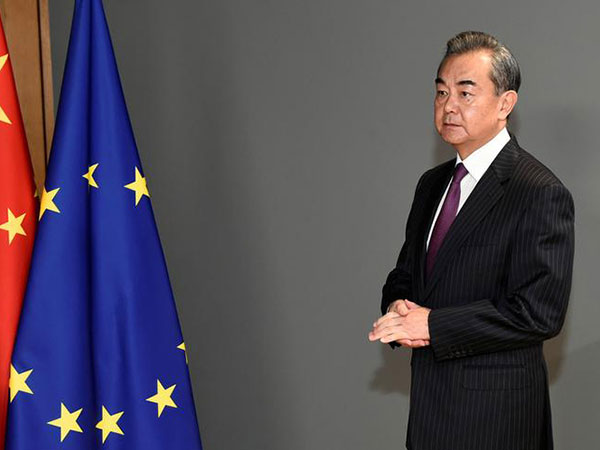 Chinese FM sends congratulations to Micronesia's new foreign secretary