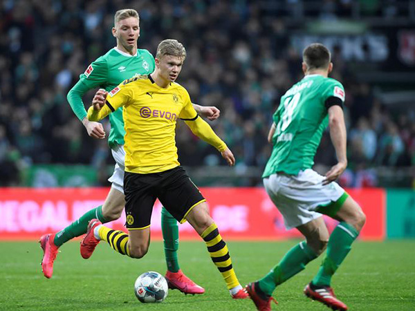 Dortmund reap 2-0 win over Bremen in Bundesliga