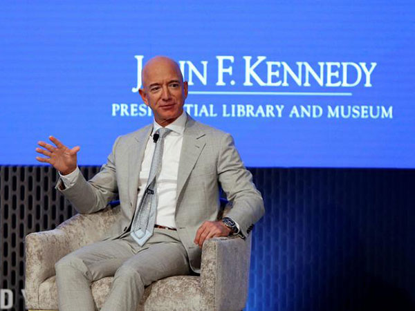 Amazon's Jeff Bezos No Longer Tops Forbes' List of World's Billionaires, Again