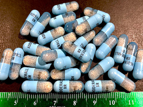 Fitness blogger celebrates 3 years without Adderall after drug 'ruined' her life