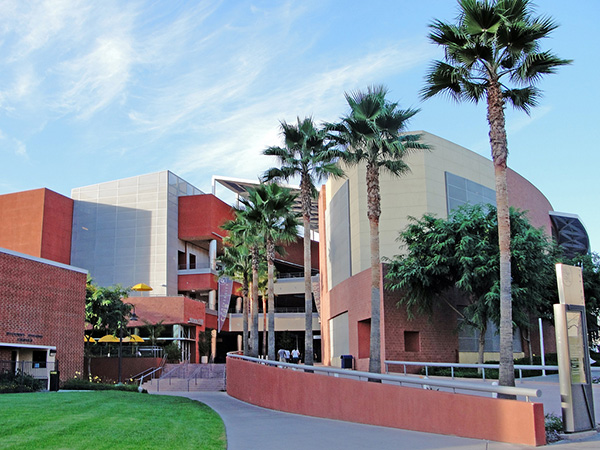 Cal State University to require students to take course on ethnic studies, social justice