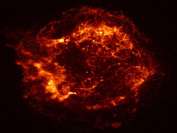 Supernova morphs and its shock waves reverse in stunning new NASA video