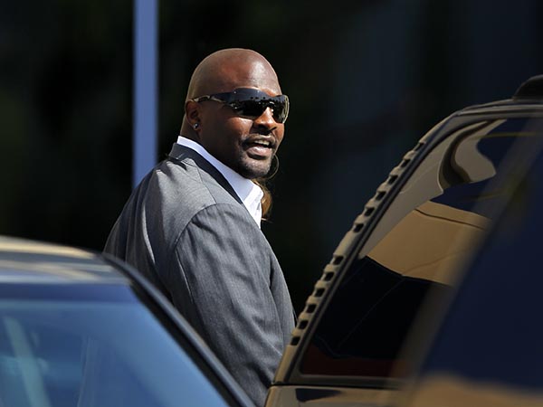 Former NFL player Marcellus Wiley rips Black Lives Matter after it removes page on disrupting 'nuclear family structure'