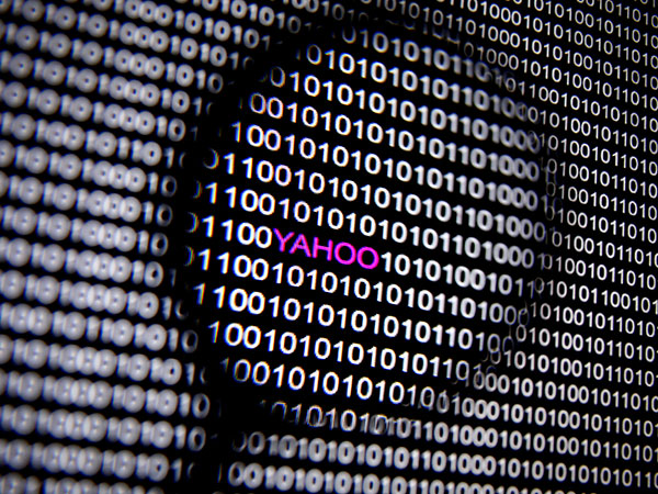 FBI relied on reports from Yahoo, Mother Jones in attempt to corroborate Steele dossier, document shows