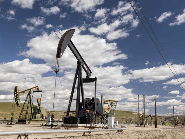 U.S. crude oil production down last week