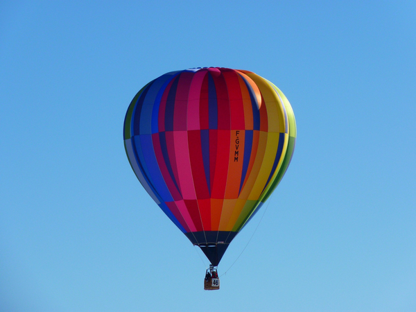 The Pentagon analyzes strange hot air balloons discovered by fishermen