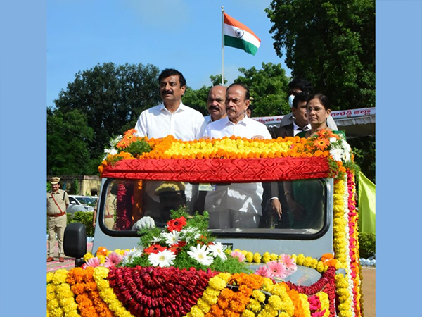 Patlolla Manjusree Jaipal Reddy leads the Integration parade of Sangareddy District, Telangana